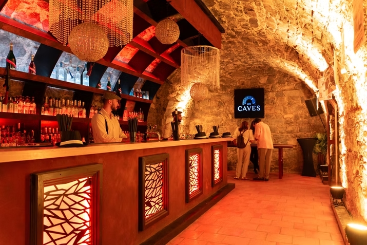 Les Caves Des Vollandes